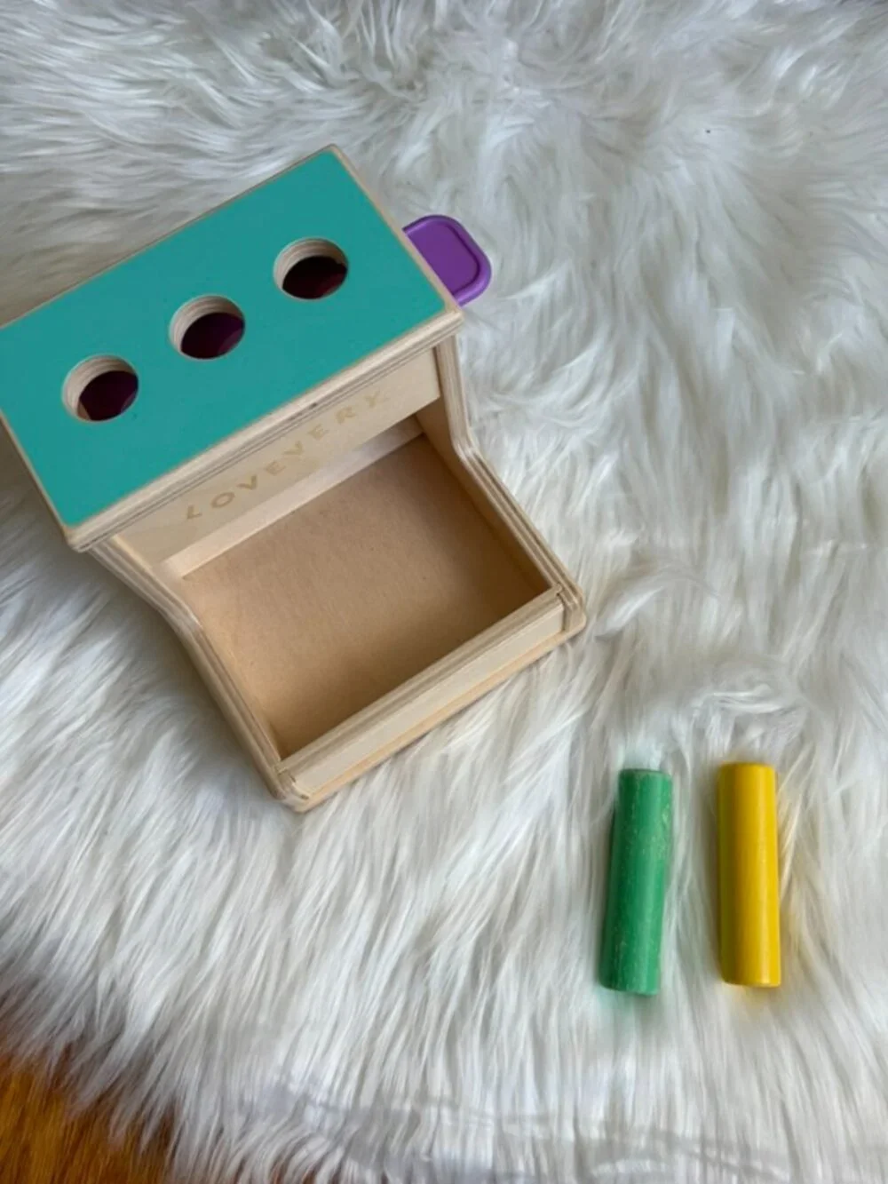 Lovevery Wooden Peg Drop The Thinker